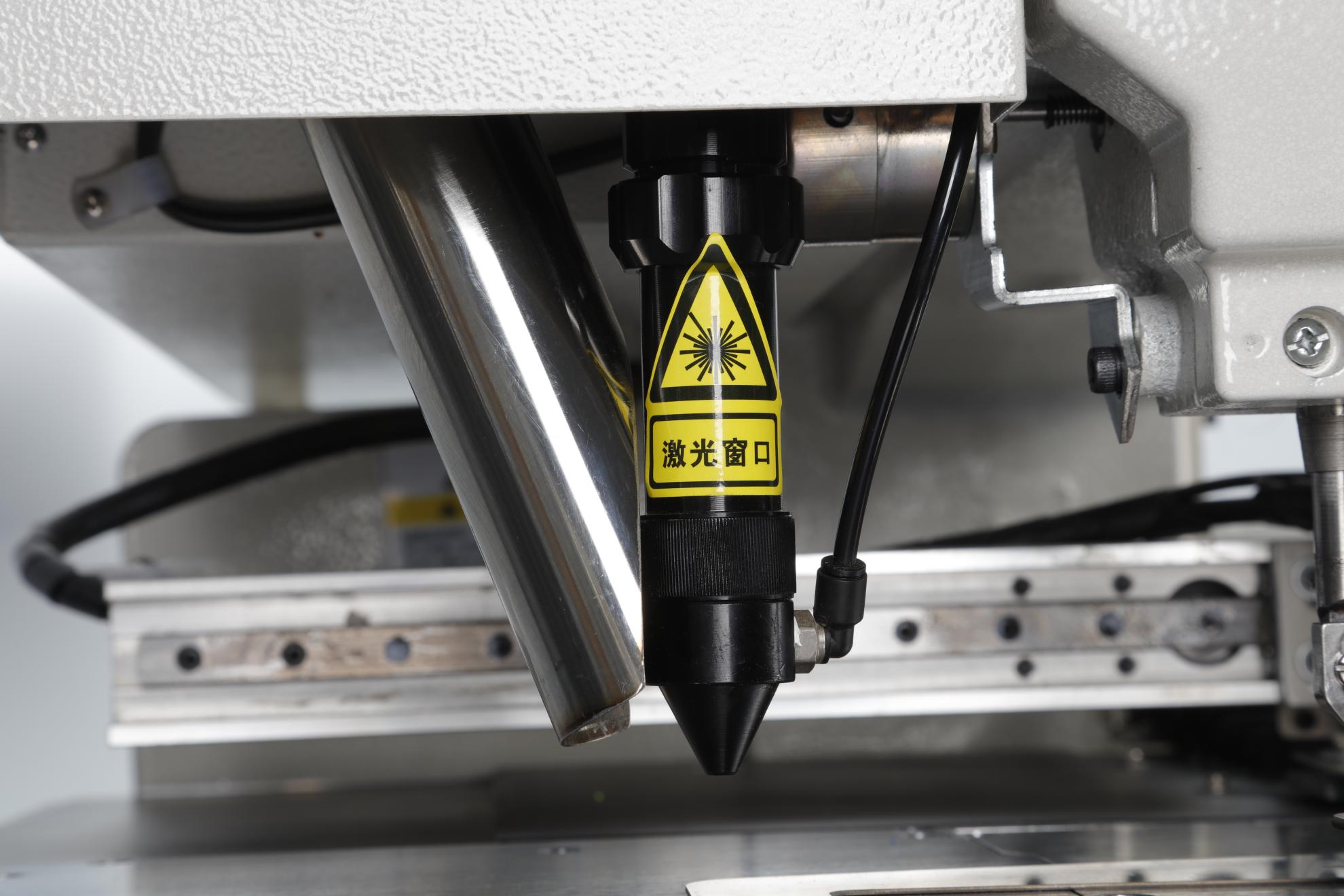 Fully Automatic Pocket Setter Machine In Apparel Manufacturing