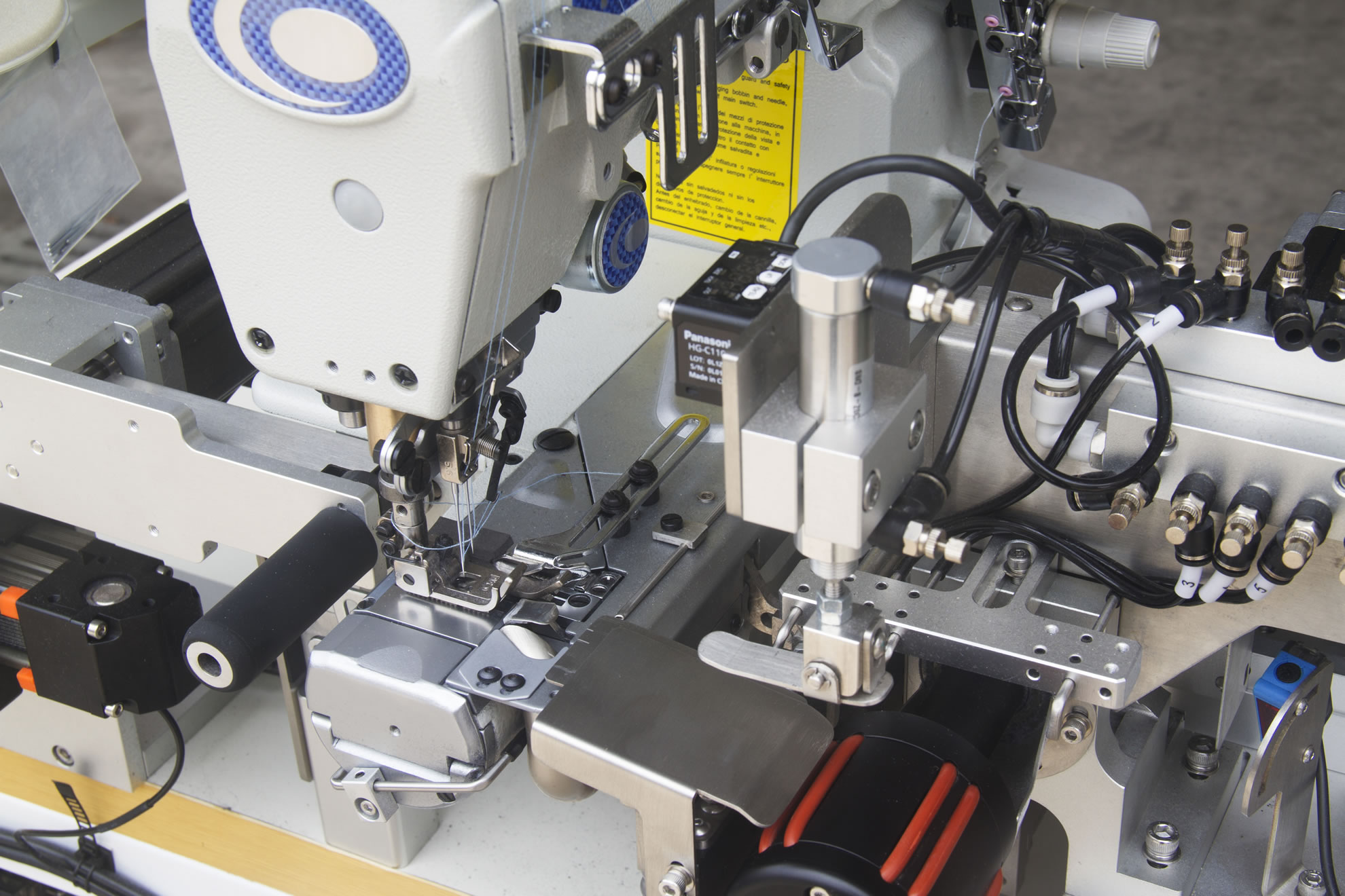 Automatic Sleeve Trouser Legs Hemming Machine
