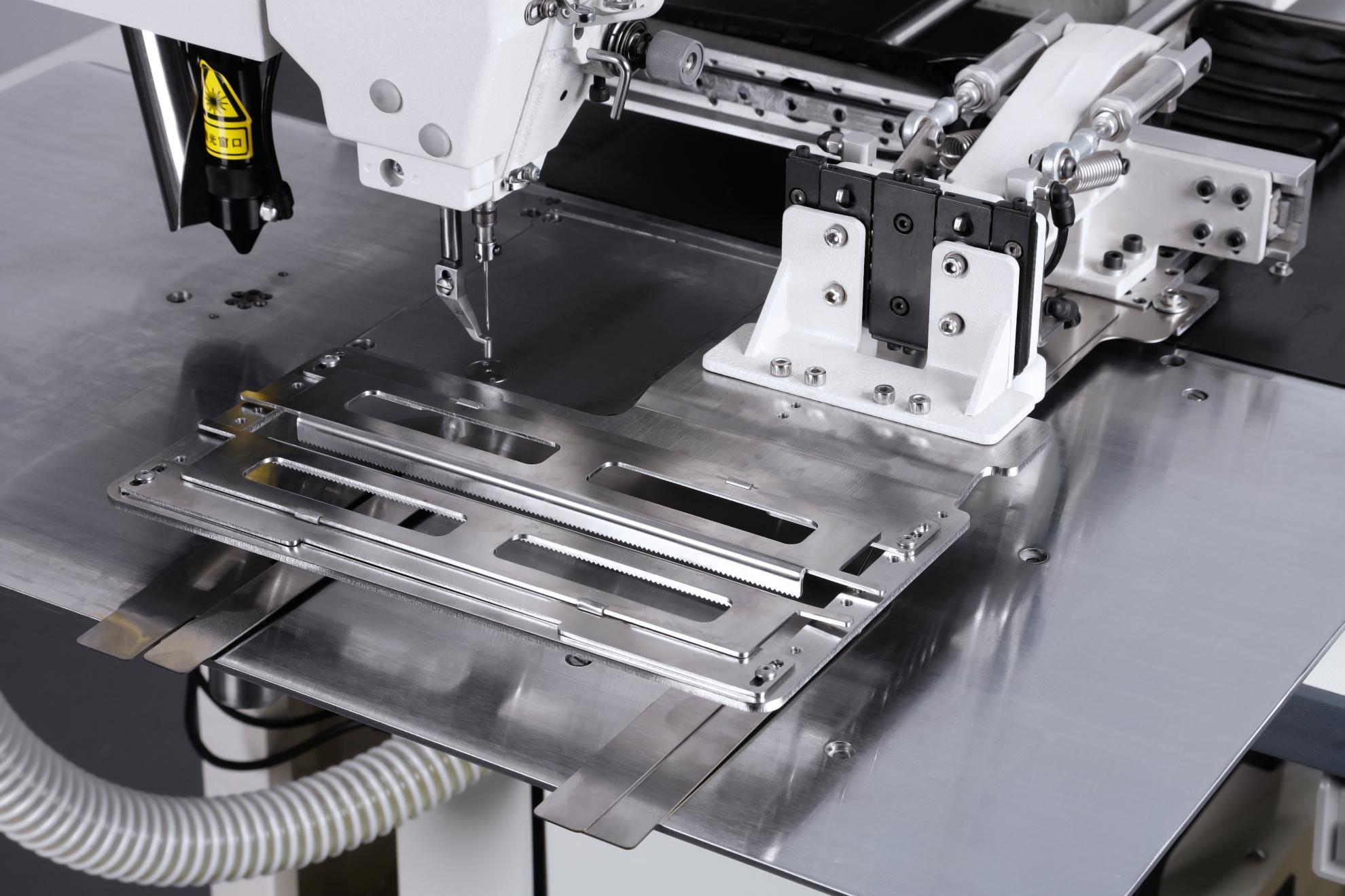 Fully Automatic Pocket Setter Machine In Apparel Manufacturing