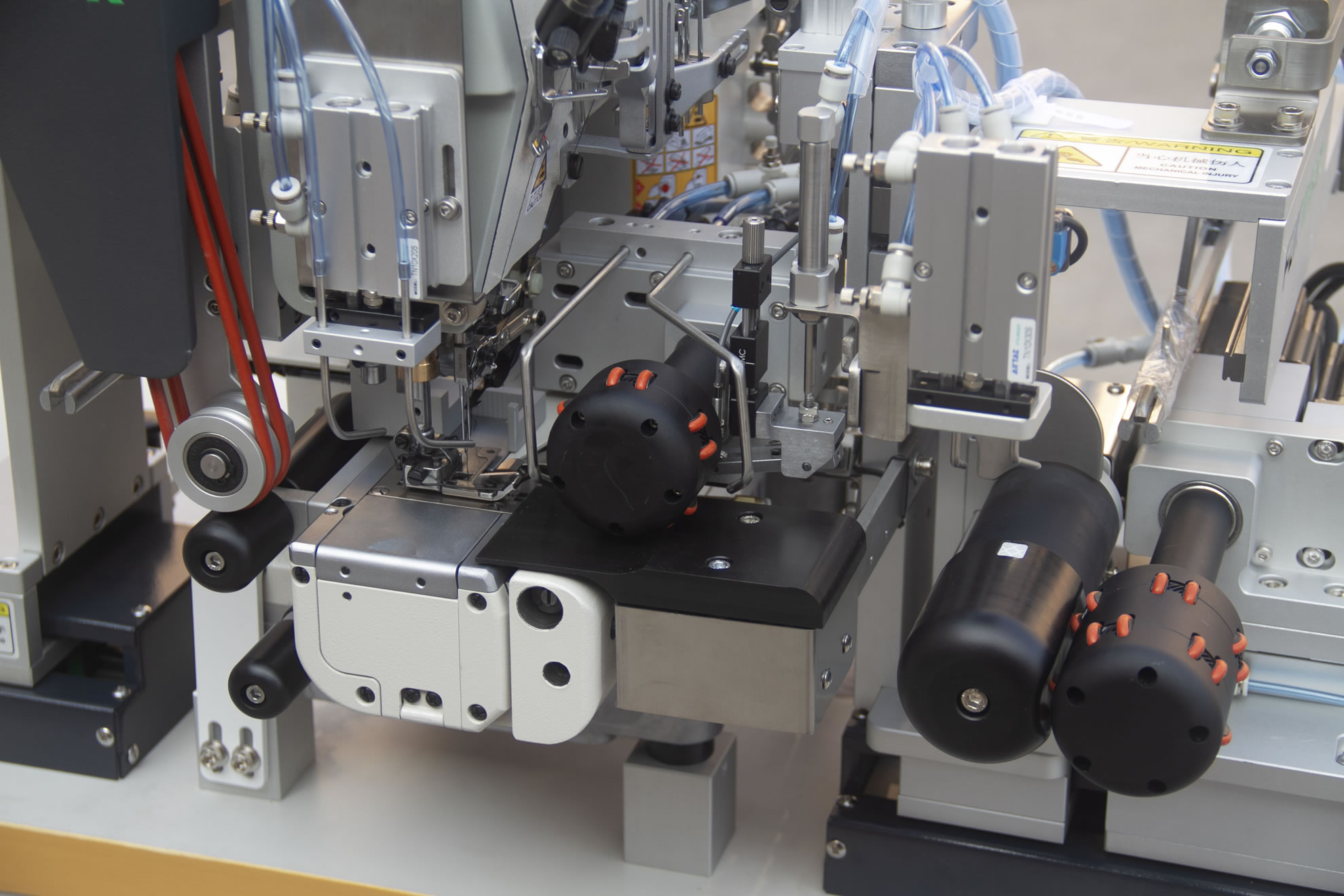 Auto Outerelastic Attaching Machine