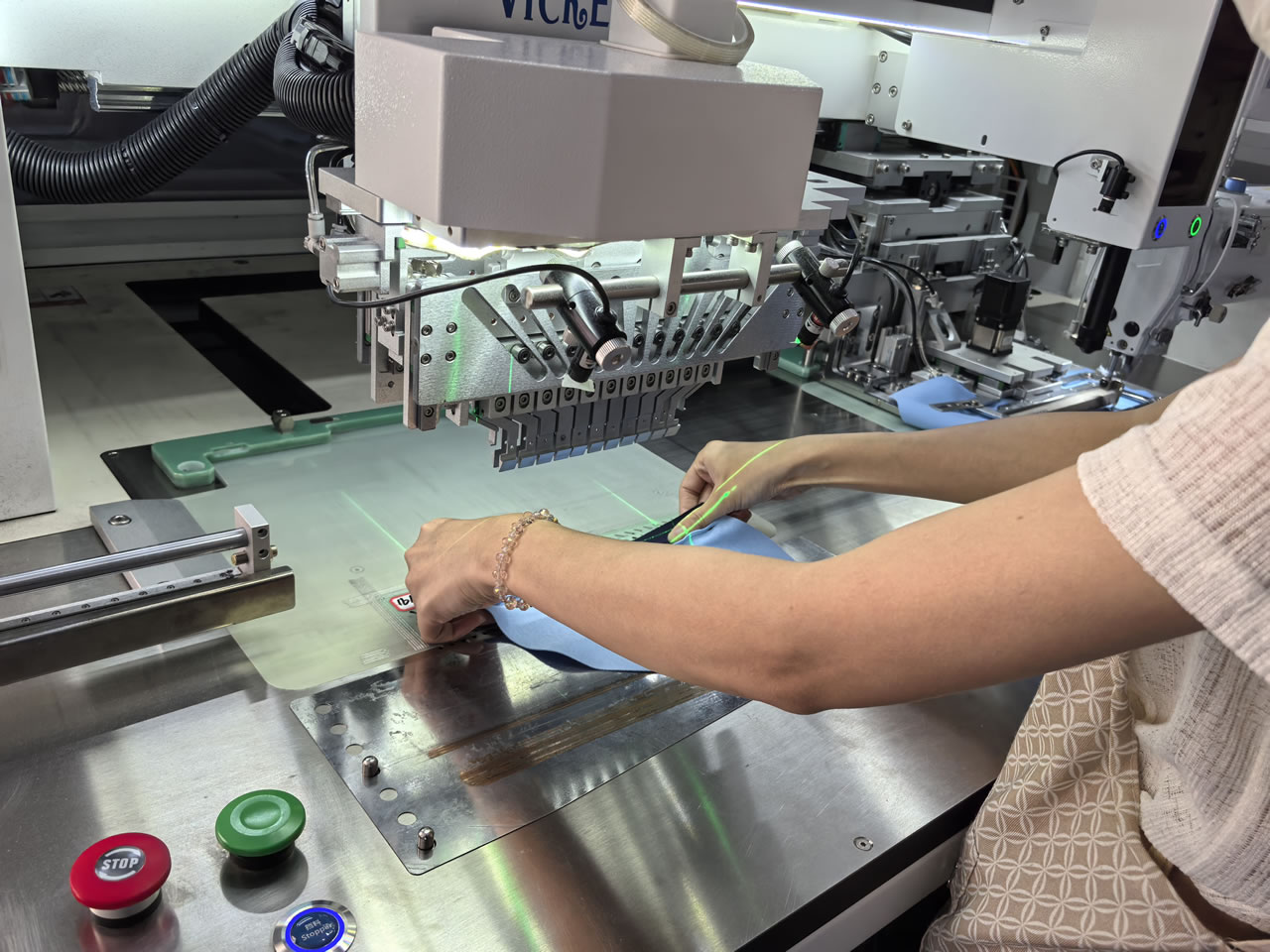 Fully Automatic Laser Pocket Welting Machine