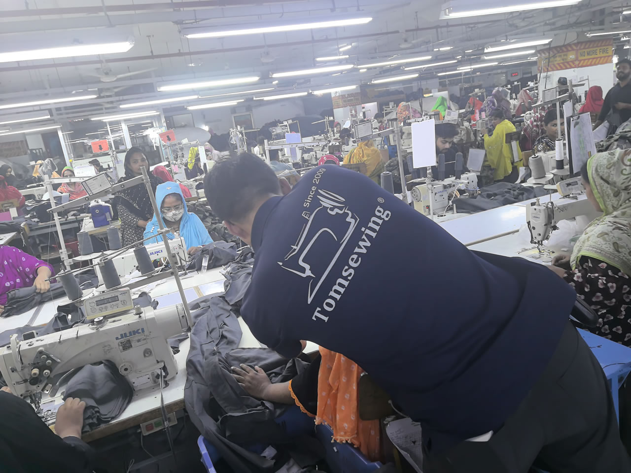 Automatic Sewing Machine Business Advisor