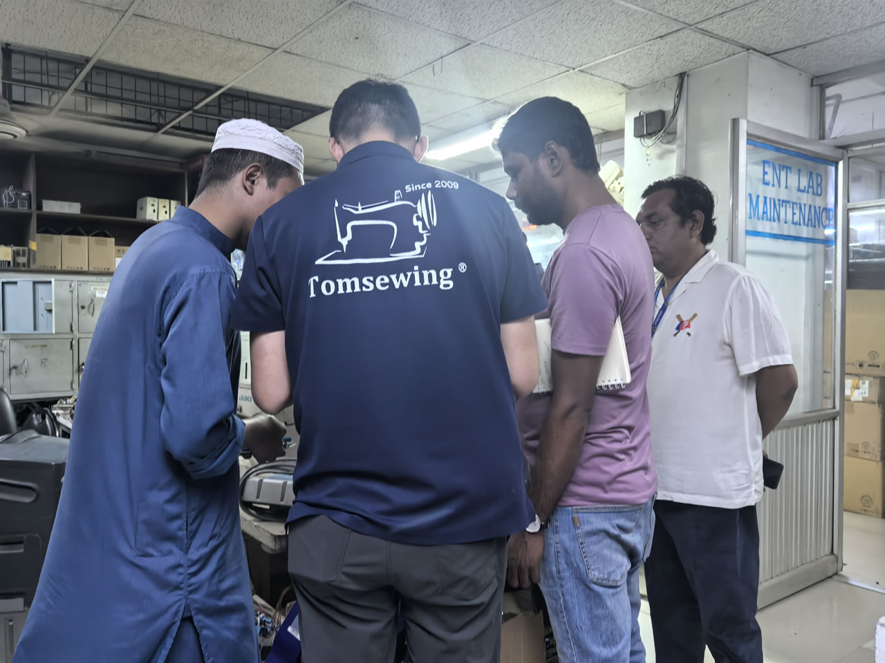 Automatic Sewing Machine Business Advisor